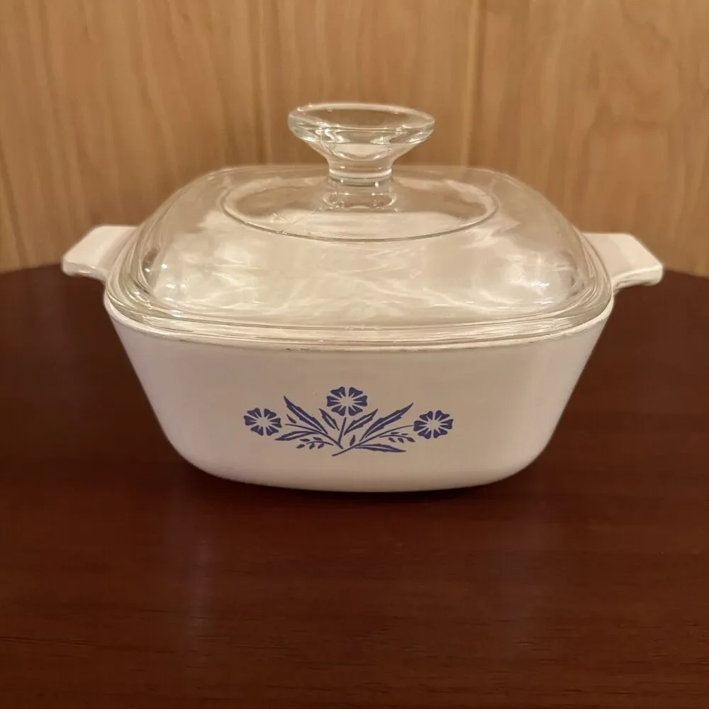 Corning Ware P-1 1/2-B Blue Cornflower Casserole Dish W/ Pyrex A-7-C Lid Vintage